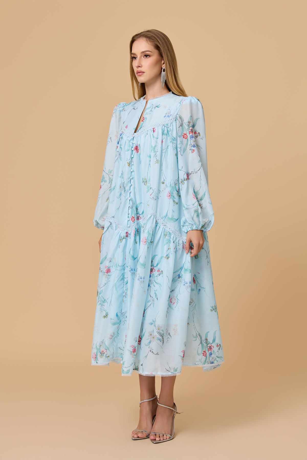 Light Blue Floral Print Lace Trim Tiered Long Sleeve Midi Dress
