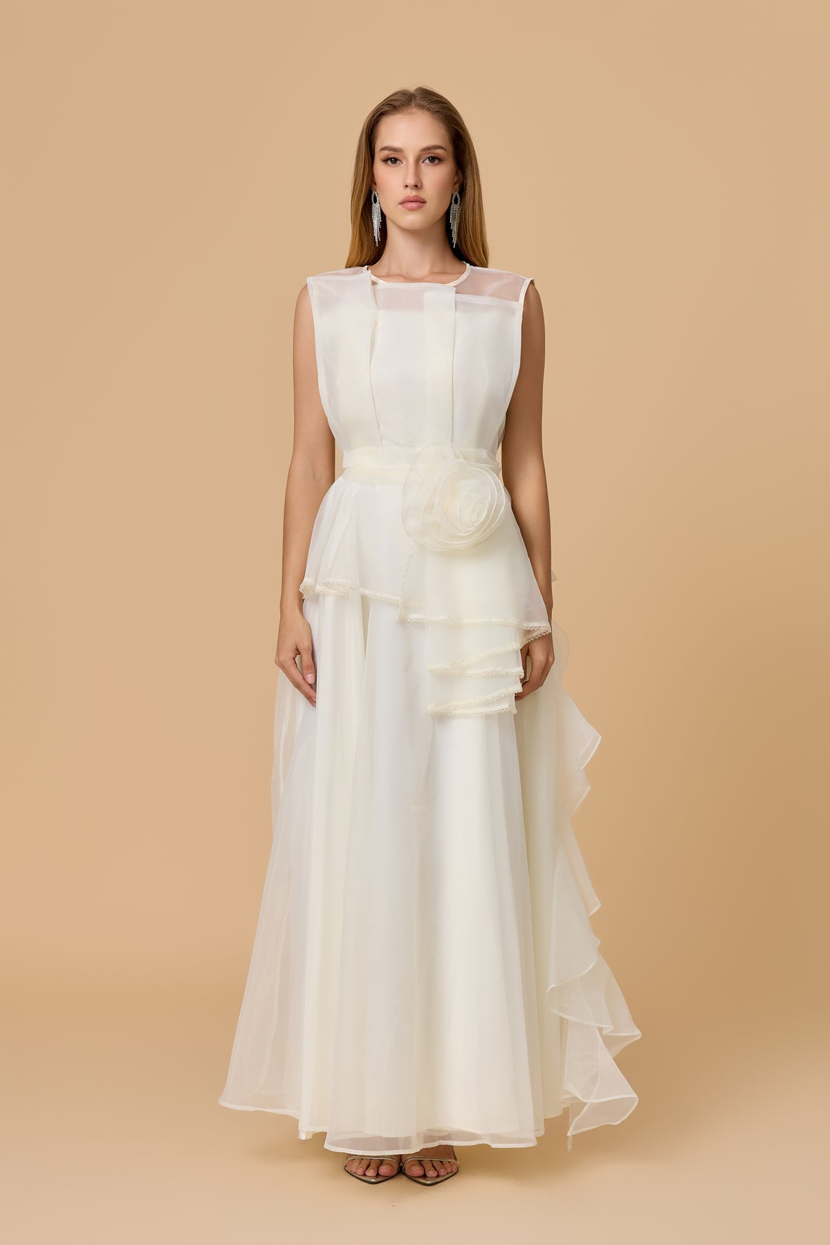 Elegant White Tiered Tulle Evening Maxi Dress