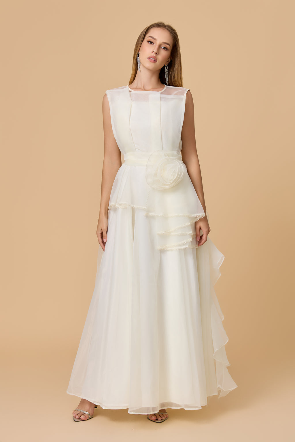 Elegant White Tiered Tulle Evening Maxi Dress